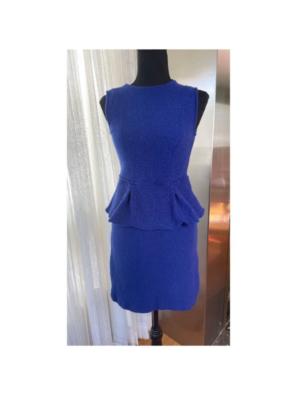 Vintage 1980s mini dress, electric blue wool, short fitted peplum, size XS (2)